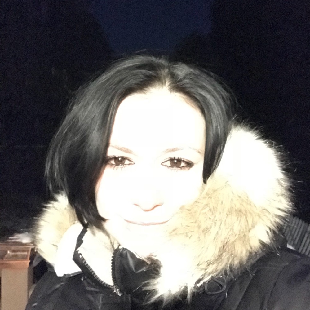Meet your Posher, Yana